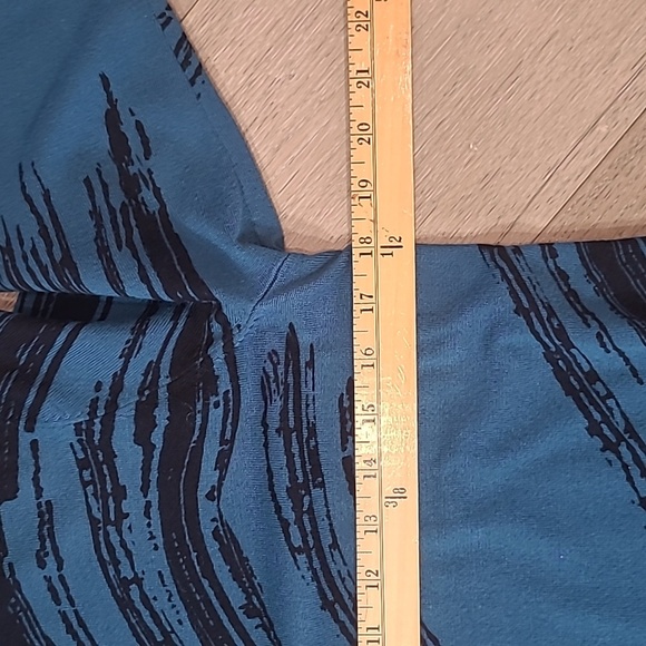 Chico's Sweater Women's sz 1/M Green/Black Abstract Mock Neck Lightweigh Sweater - Picture 8 of 9